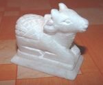 White Marble Statue Nandi Idol Small Sculpture Figurine Showpiece Item for Home ... - Image 2