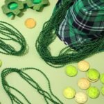 Tigeen 100 Pcs Mardi Gras Beads Necklaces Bulk 30'' Metallic Beaded Necklace for... - Image 7