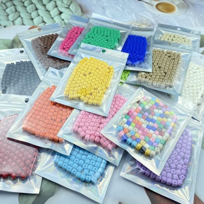Jmassyang 120 Pieces 7mm Pastel Acrylic Cube Beads Candy Color Square Spacer Bea... - Image 8