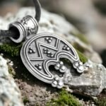 Celtic Crescent Moon Necklace Sterling Silver - Wiccan Luna Pendant - Female Sym... - Image 3
